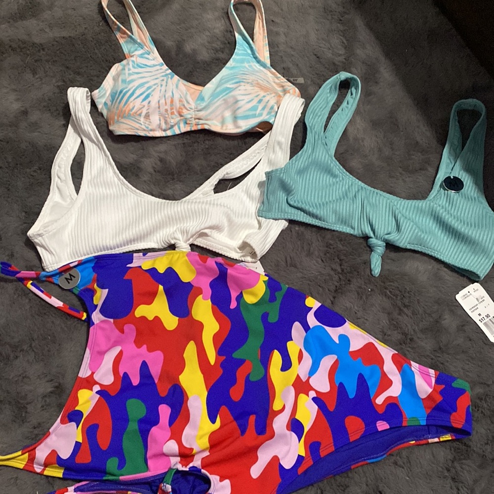 Swimsuits bundle 💙 - Picture 4 of 4